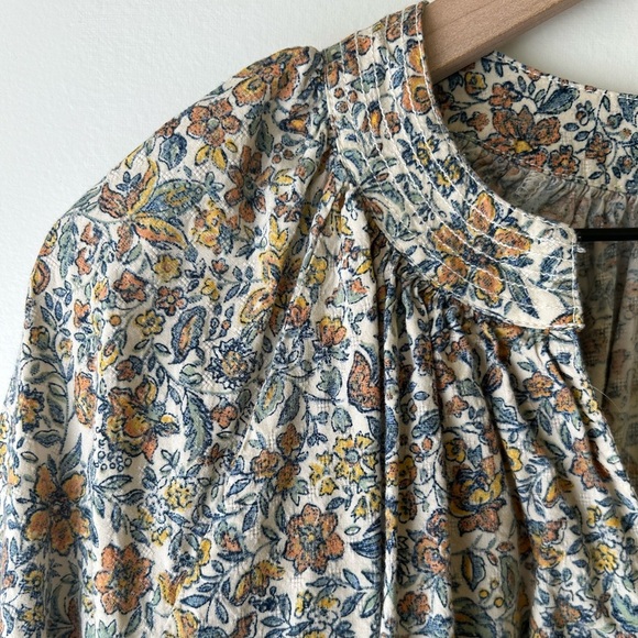 Universal Thread Floral Blouse - Picture 2 of 3